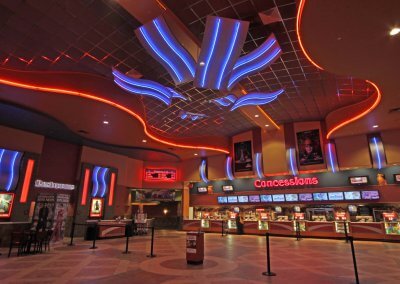 Regal Cinema 16, Southpark Mall